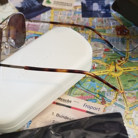 Marc Jacobs Aviator Sunglasses - Picture 5 of 8